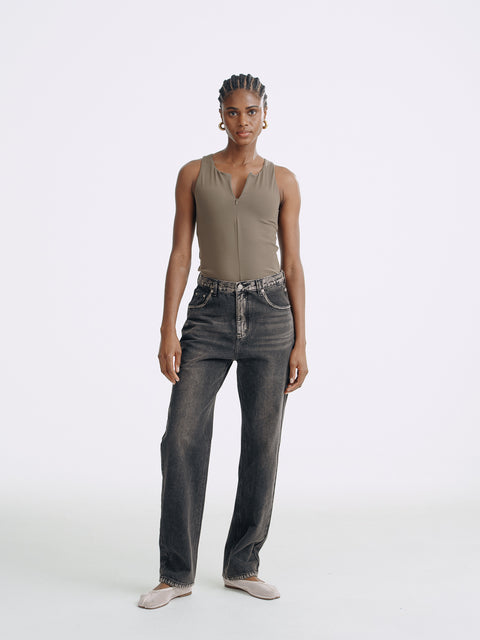 LT26045 Frayed Detailed Straight Leg Jeans