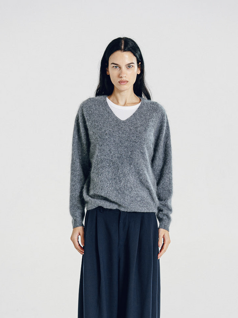 Sam Brushed Cashmere-Wool V-Neck Sweater Gray