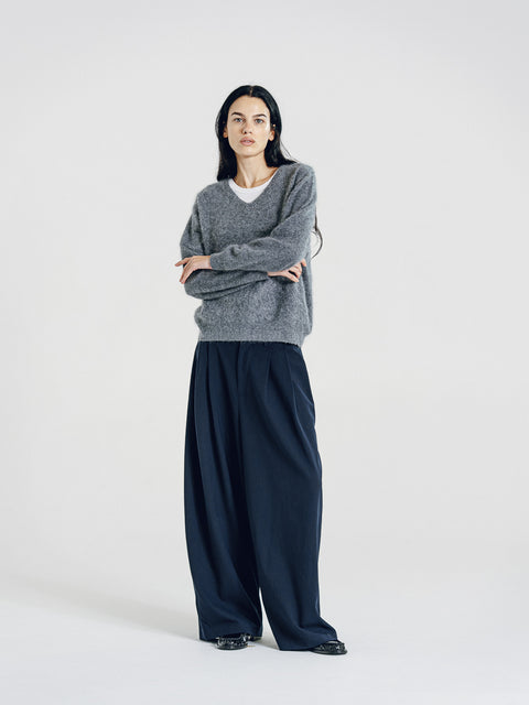 Sam Brushed Cashmere-Wool V-Neck Sweater Gray