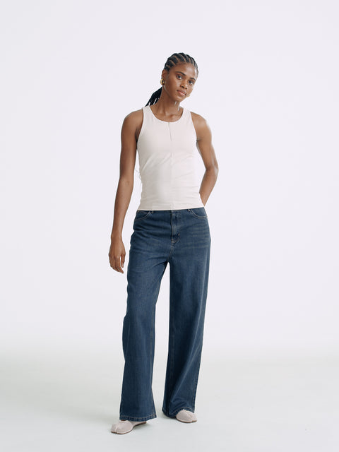 LT26044 Relaxed Straight Leg Jeans