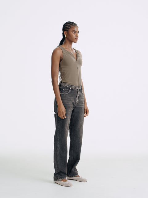 LT26045 Frayed Detailed Straight Leg Jeans