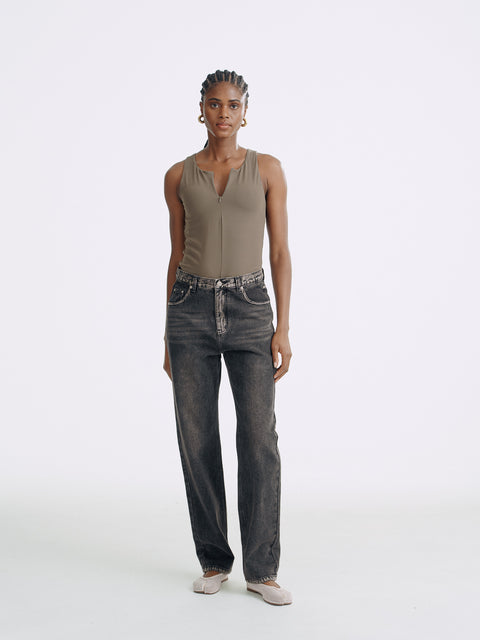LT26045 Frayed Detailed Straight Leg Jeans