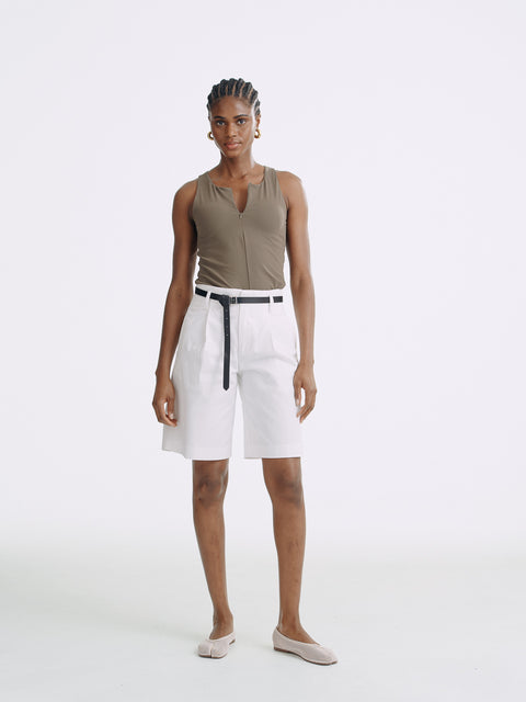 LT26036 Shorts with Belt White