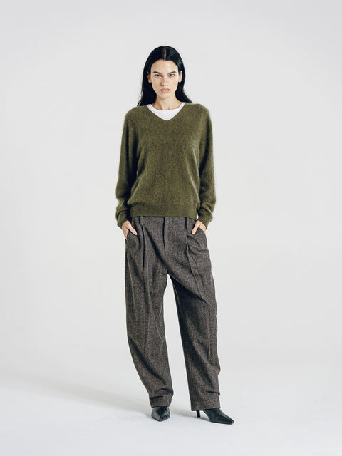 Sam Brushed Cashmere-Wool V-Neck Sweater Olive